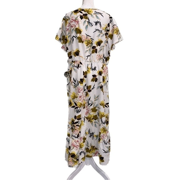 Plus Size Floral Wrap Ruffle Hi-low Hem Dress Size 2XL (16) - Picture 4 of 9
